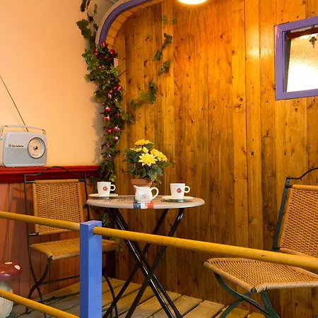 Indoor City Camping キャンプ場