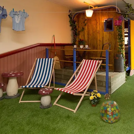 Indoor City Camping *